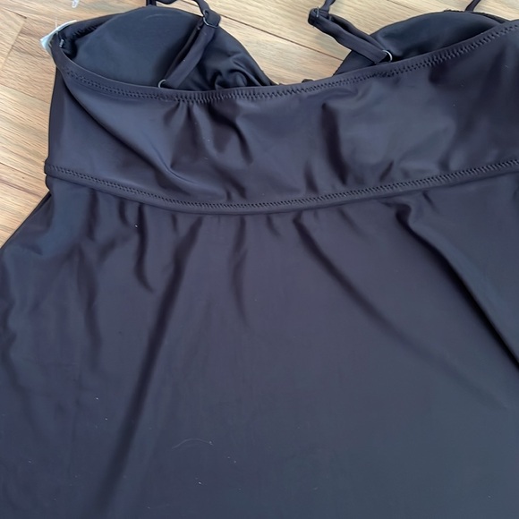 Old Navy Swing Tankini Top size large NWT - Picture 4 of 4